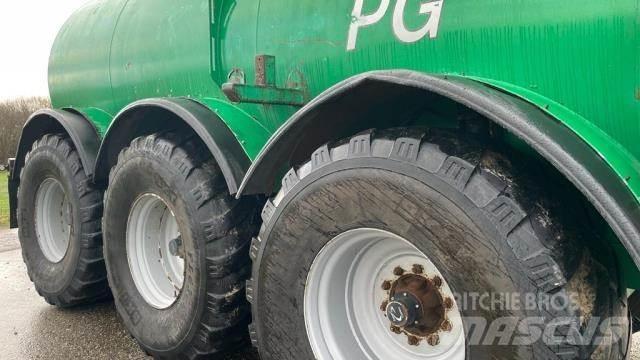 Samson PG 25 Slamtanker