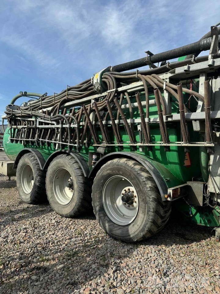 Samson PG 25 Slamtanker