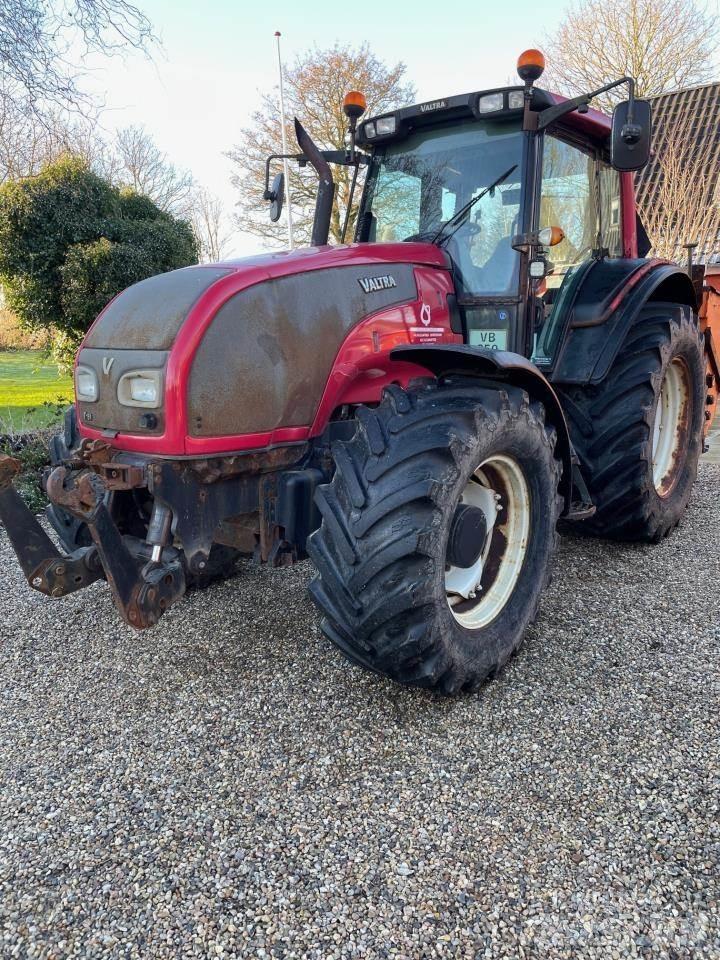 Valtra T151 Traktorer