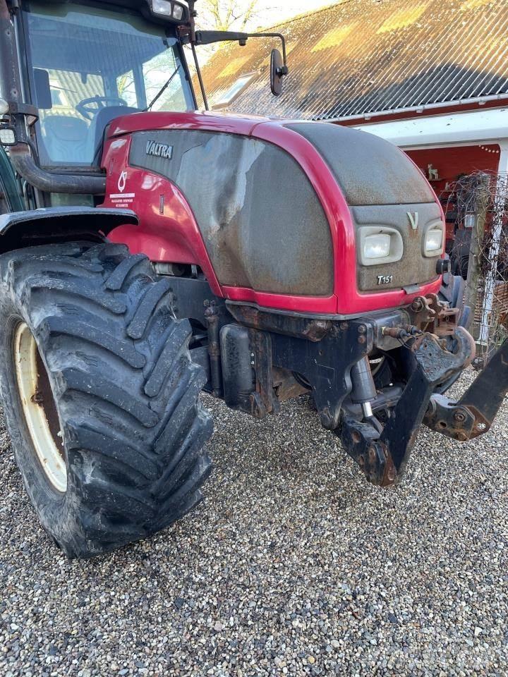 Valtra T151 Traktorer