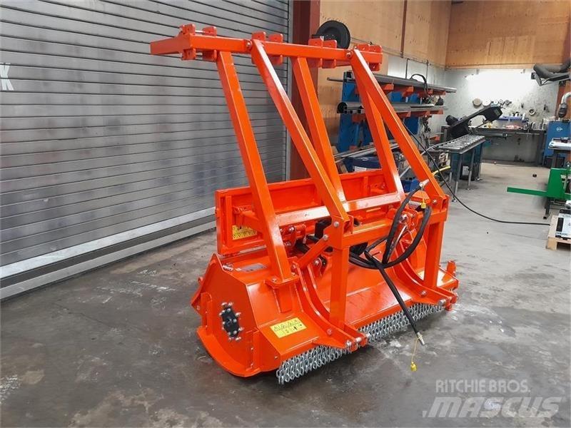  - - -  Boxer Agri Krattknusere