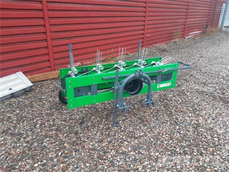  - - - HØ VENDER Kompakttraktor tilbehør