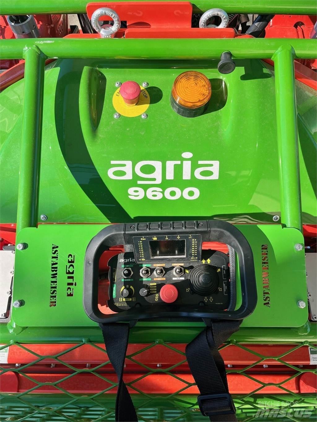 Agria 9600 Rundballerivere, -kuttere og -utpakkere