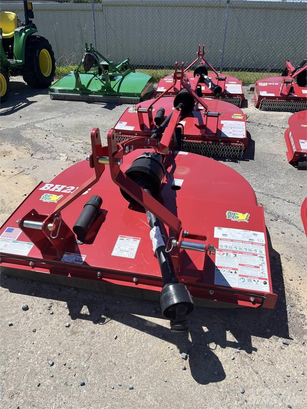 Bush Hog BH215 Rundballerivere, -kuttere og -utpakkere