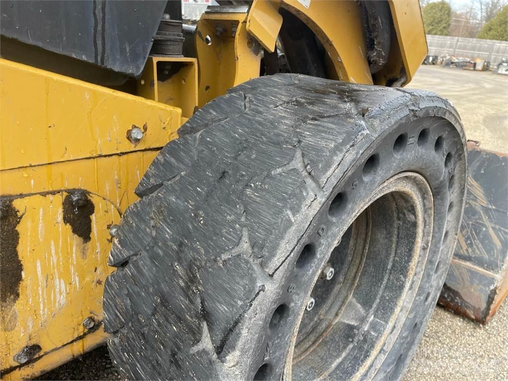 CAT 262D3 Kompaktlastere