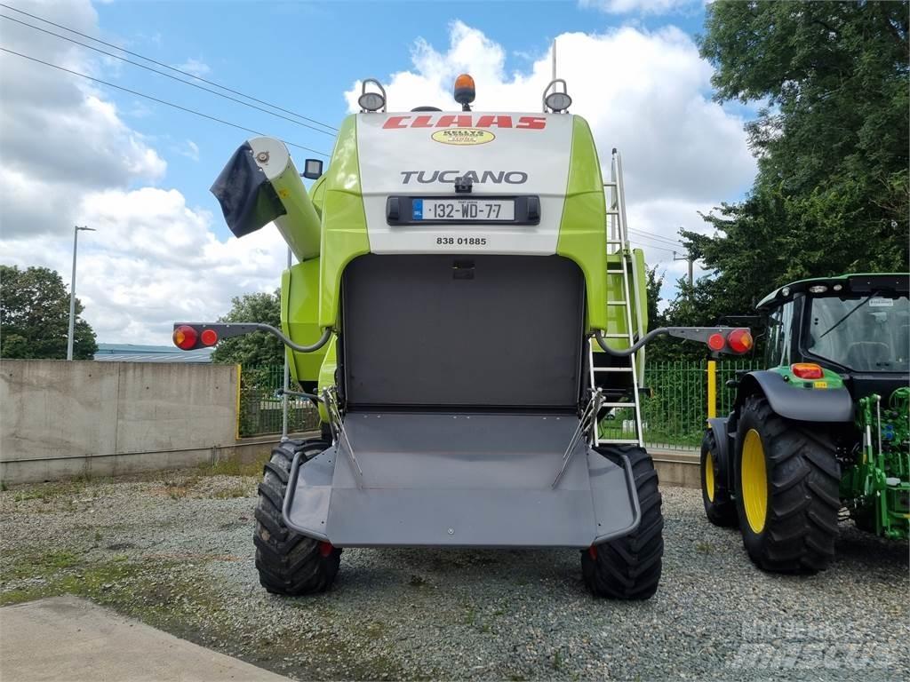 CLAAS 430 Tucano Skurtreskere
