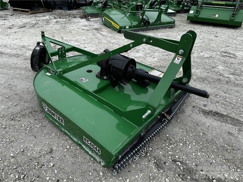 Frontier RC4048 Rundballerivere, -kuttere og -utpakkere