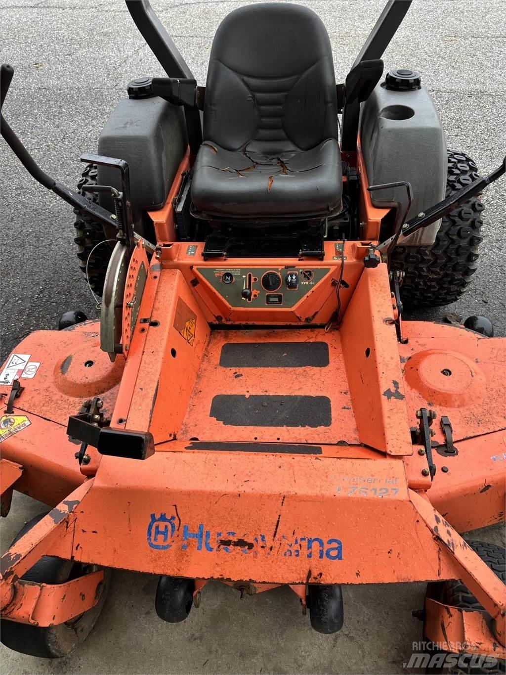 Husqvarna Z6127 Spakstyrte gressklippere