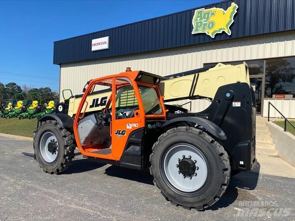 JLG 742 Teleskoplastere