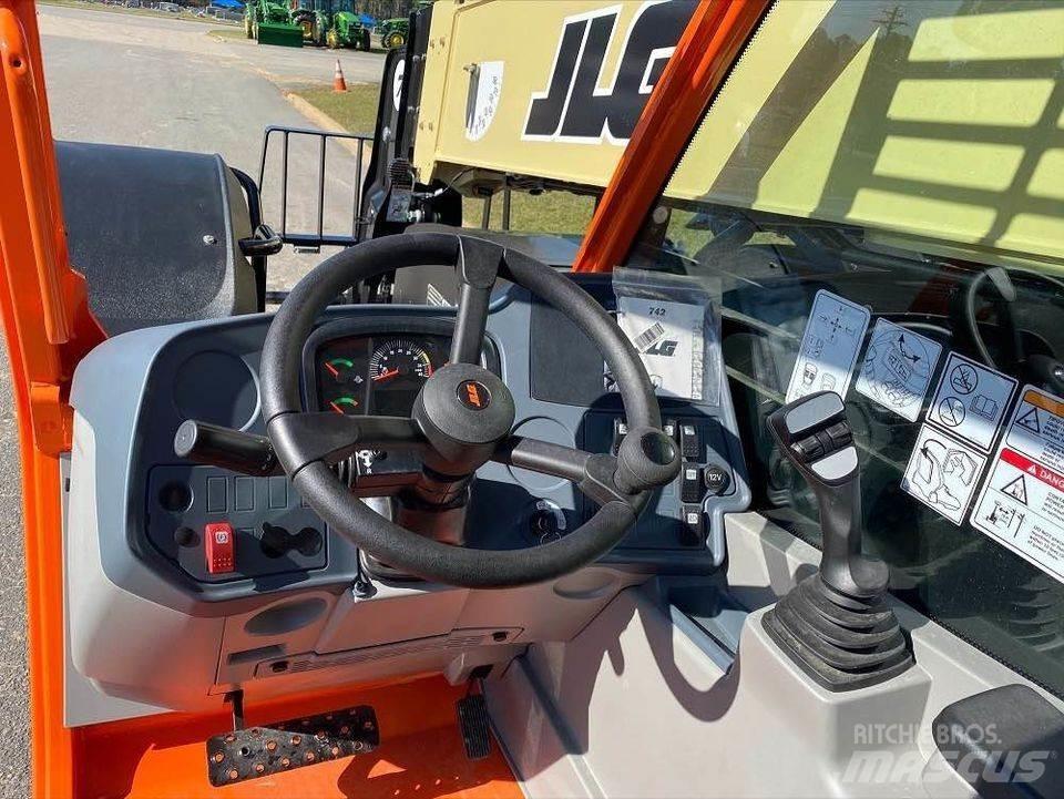 JLG 742 Teleskoplastere