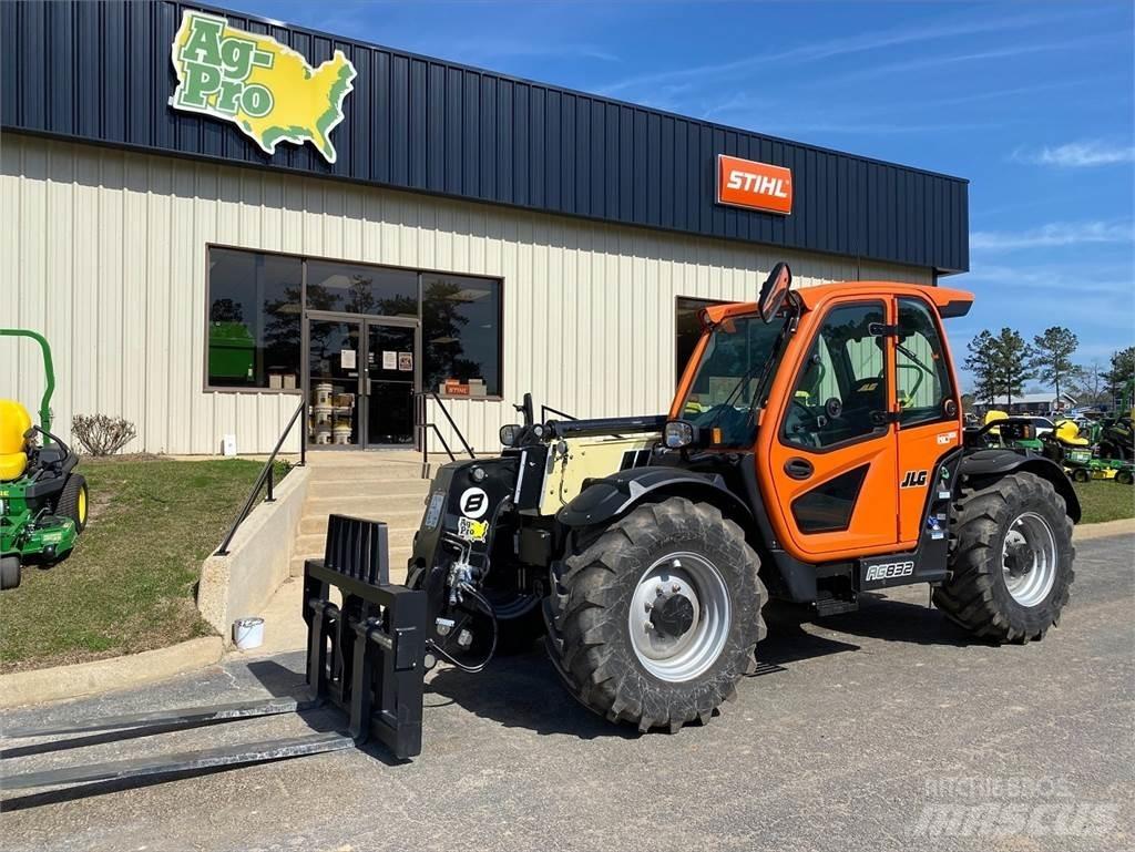 JLG 832 Teleskoplastere
