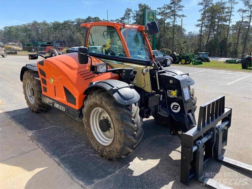 JLG 832 Teleskoplastere