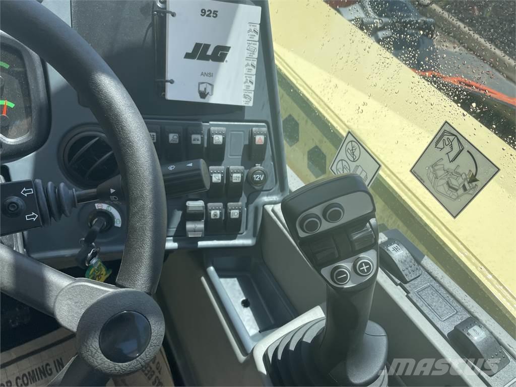 JLG 925 Teleskoplastere