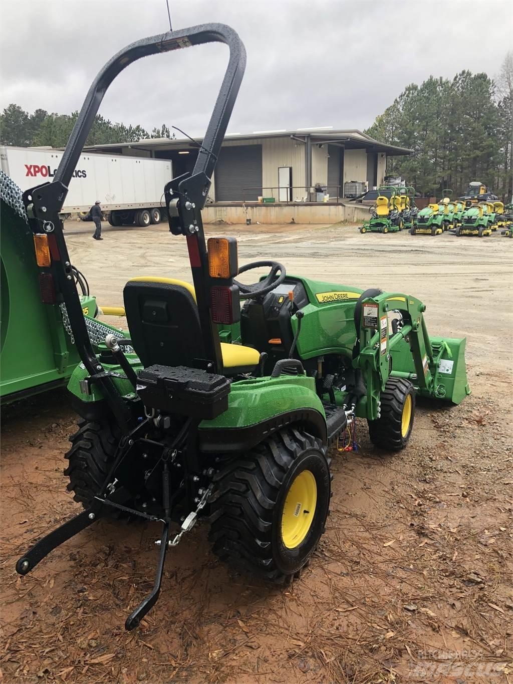 John Deere 1023E Kompakttraktorer