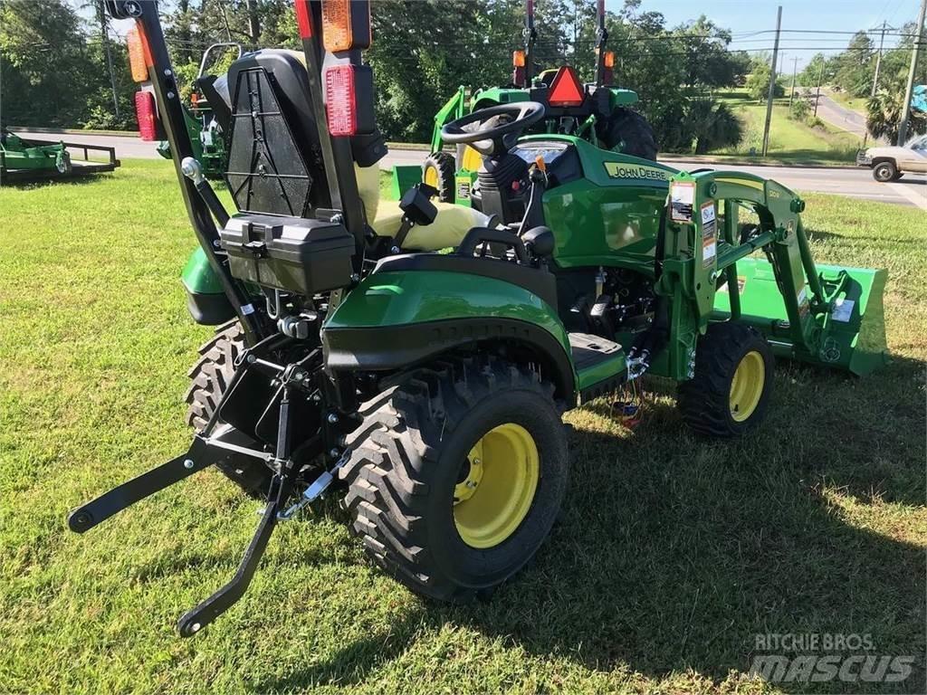 John Deere 1025R Kompakttraktorer