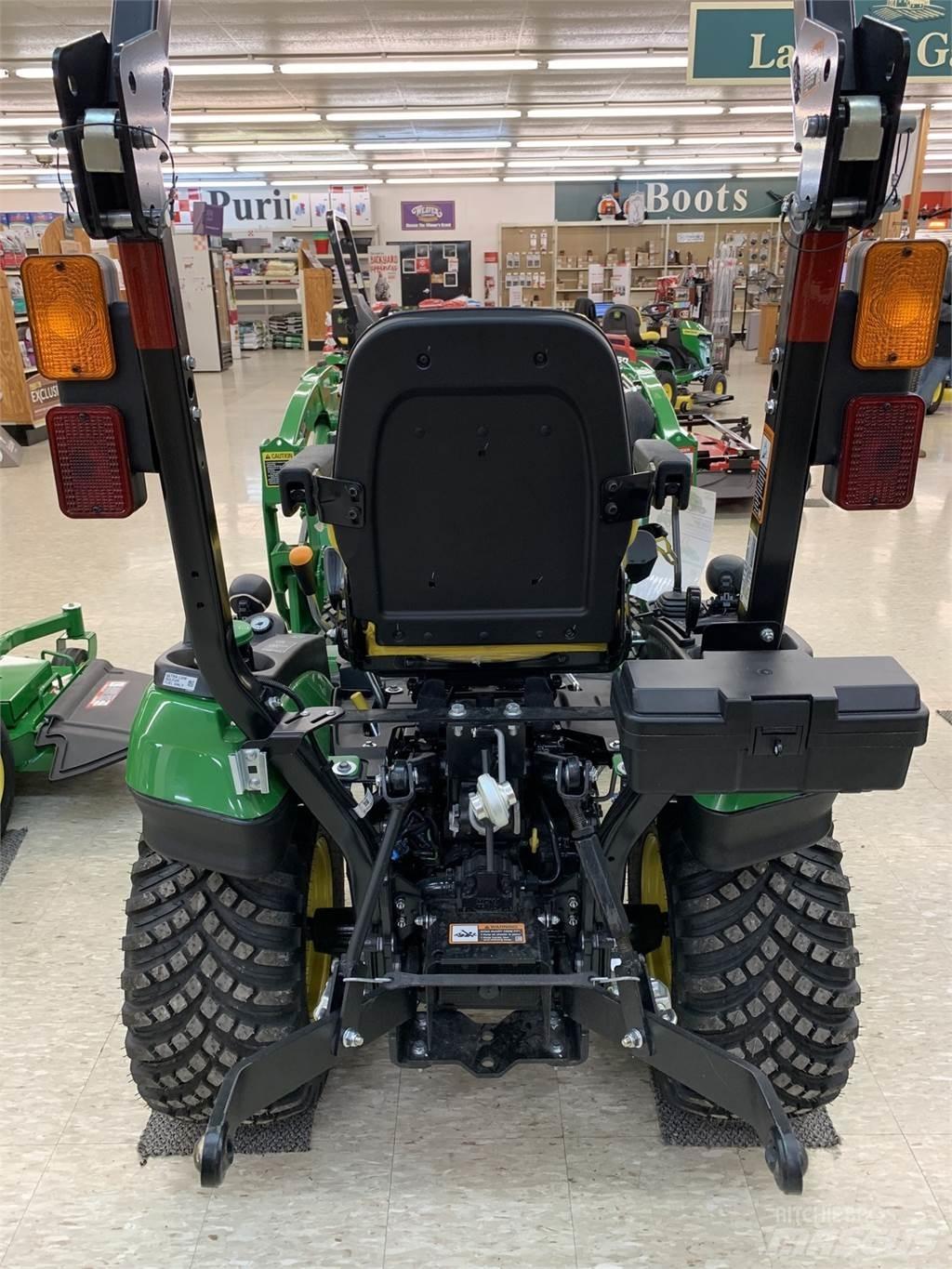 John Deere 1025R Kompakttraktorer