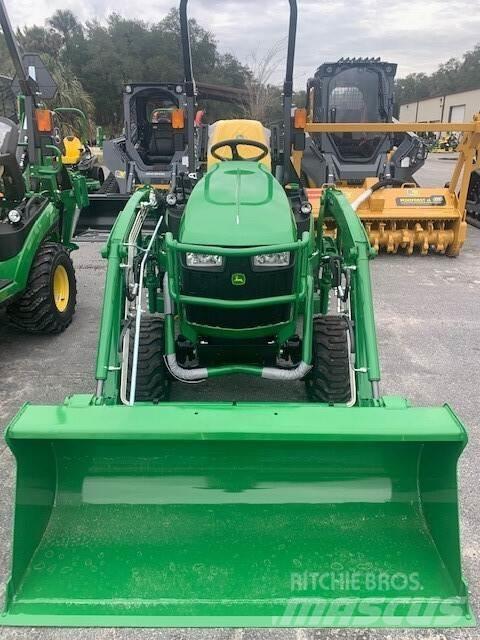John Deere 1025R Kompakttraktorer