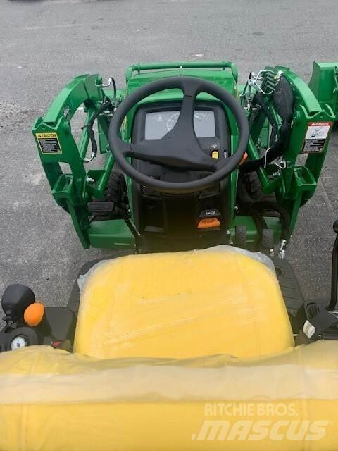 John Deere 1025R Kompakttraktorer