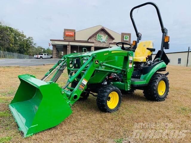 John Deere 1025R Kompakttraktorer