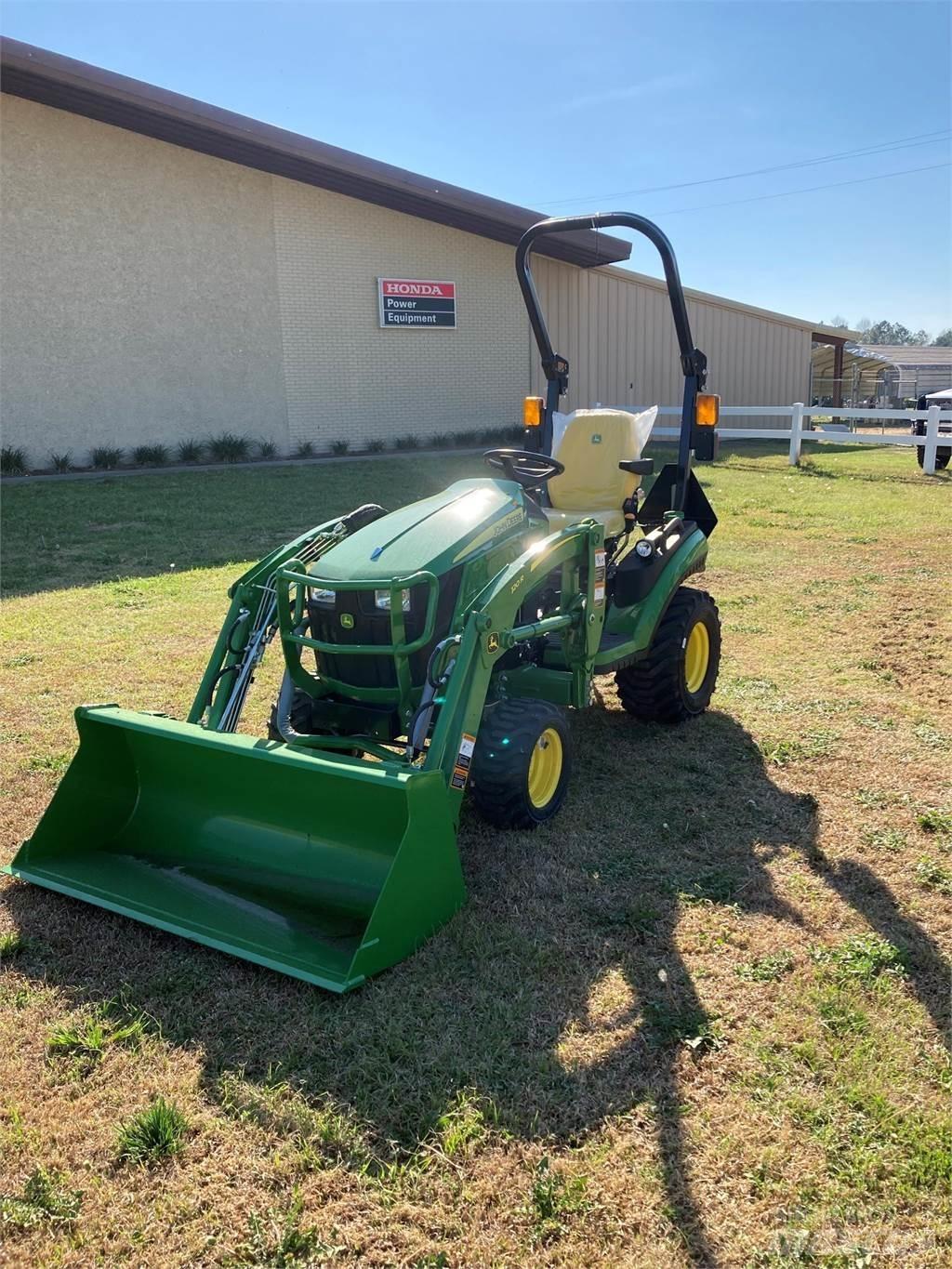 John Deere 1025R Kompakttraktorer