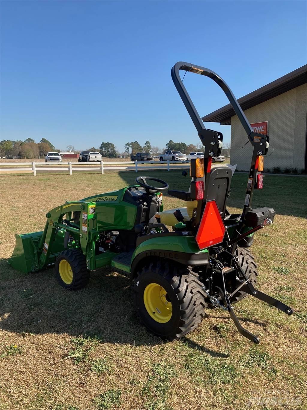 John Deere 1025R Kompakttraktorer