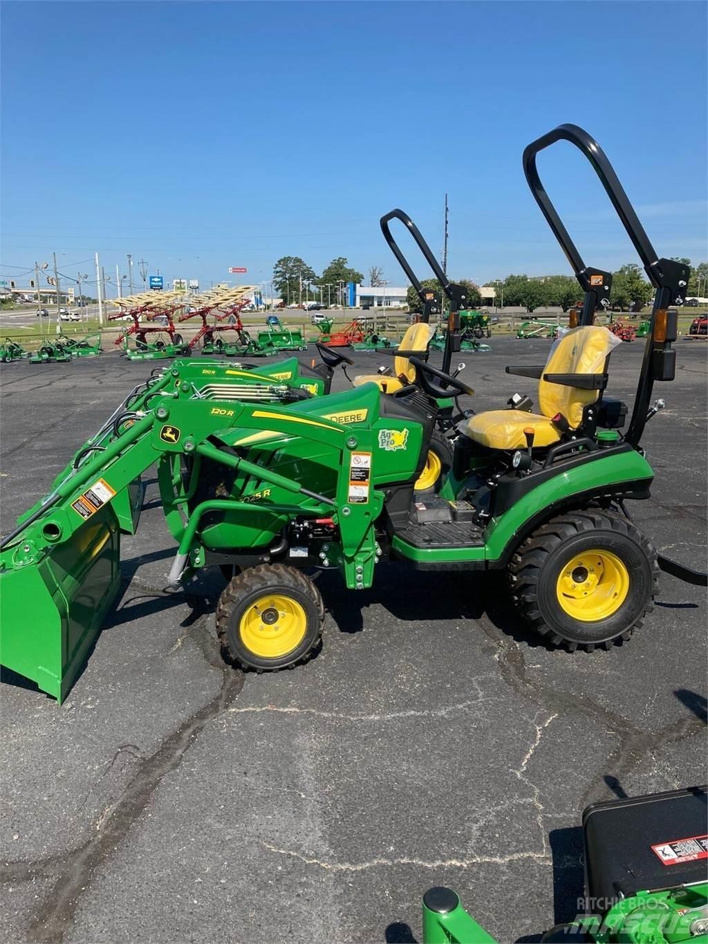 John Deere 1025R Kompakttraktorer