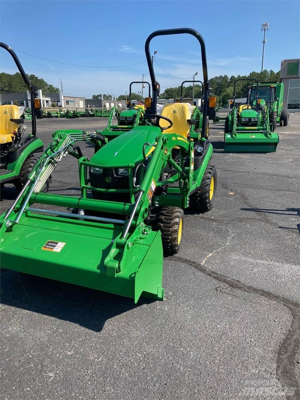 John Deere 1025R Kompakttraktorer