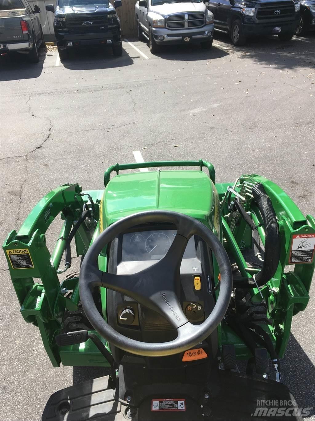 John Deere 1025R Kompakttraktorer