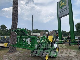 John Deere 1025R Kompakttraktorer
