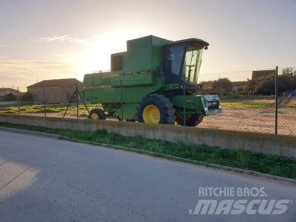John Deere 1177 Skurtreskere