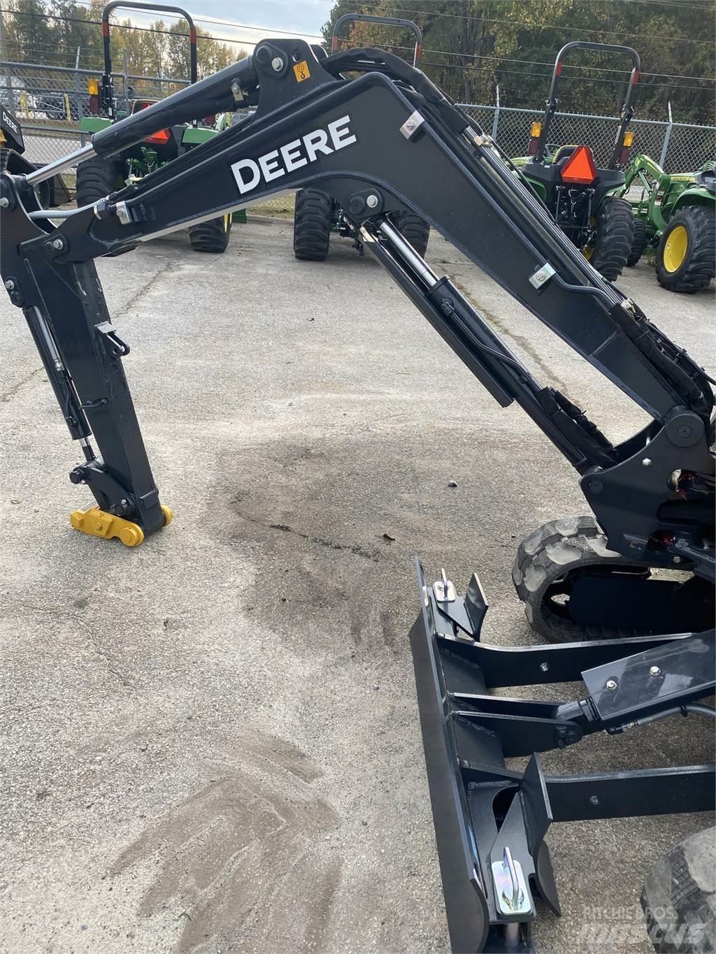 John Deere 17 P Minigravere <7t