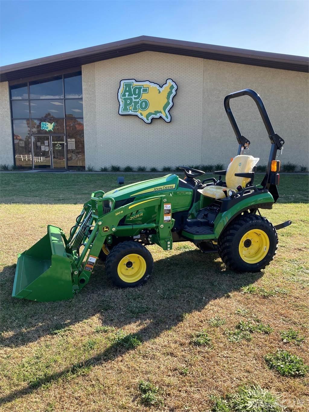 John Deere 2025R Kompakttraktorer