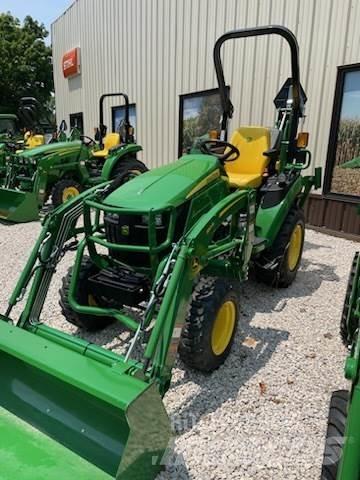 John Deere 2025R Kompakttraktorer