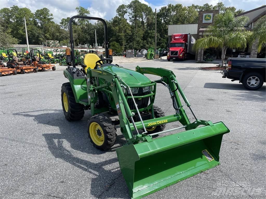 John Deere 2038R Kompakttraktorer