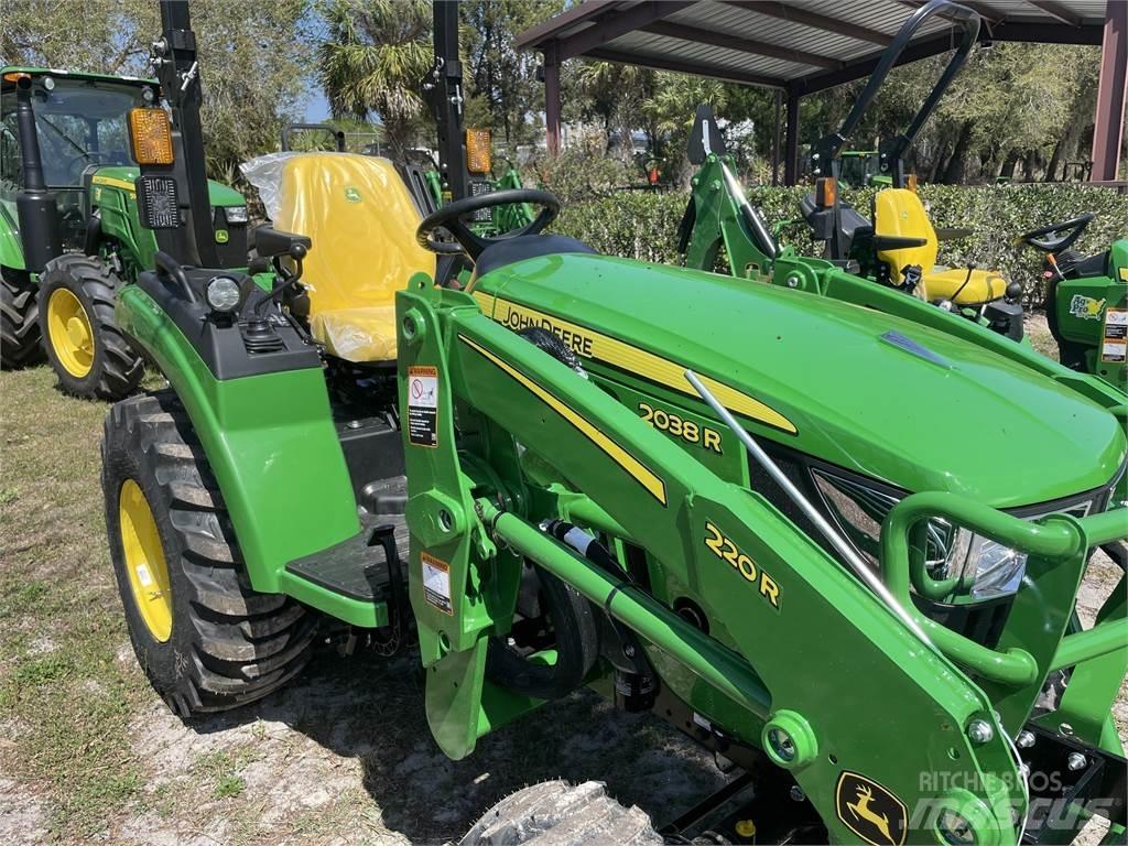 John Deere 2038R Kompakttraktorer