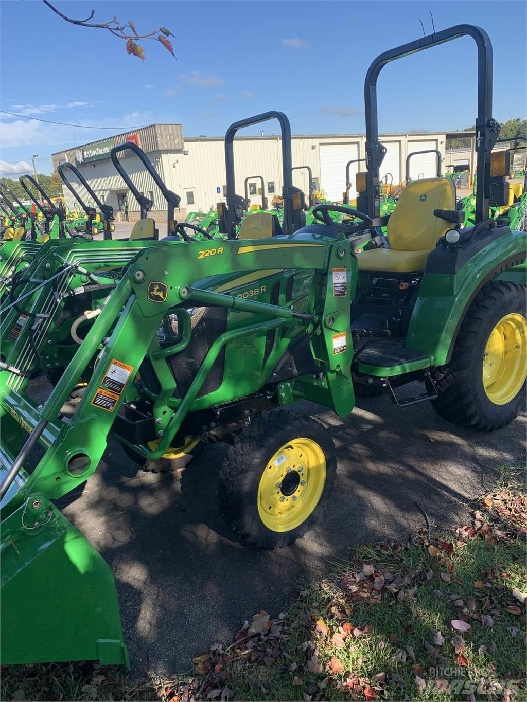 John Deere 2038R Kompakttraktorer