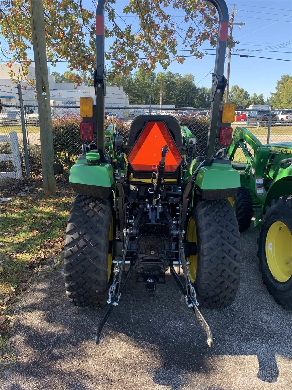John Deere 2038R Kompakttraktorer
