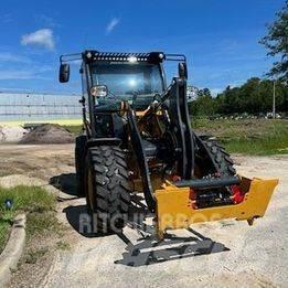 John Deere 204 G Minilastere