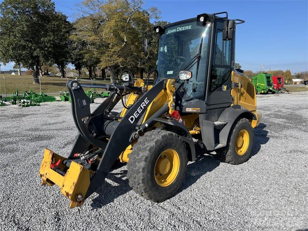 John Deere 244L Minilastere