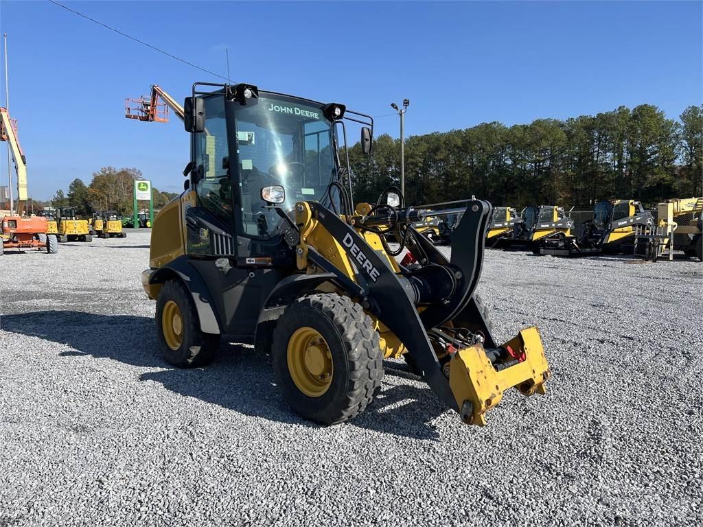 John Deere 244L Minilastere