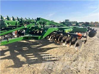 John Deere 2720 Andre Jordforbedrings maskiner og ekstrautstyr