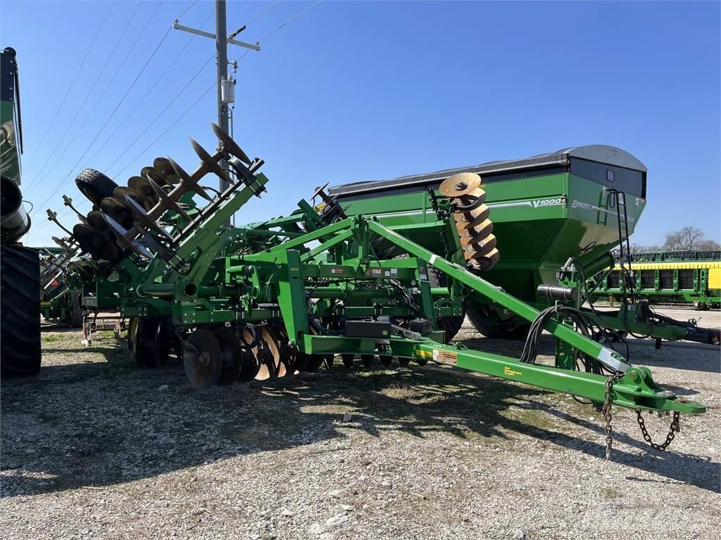John Deere 2730 Andre Jordforbedrings maskiner og ekstrautstyr