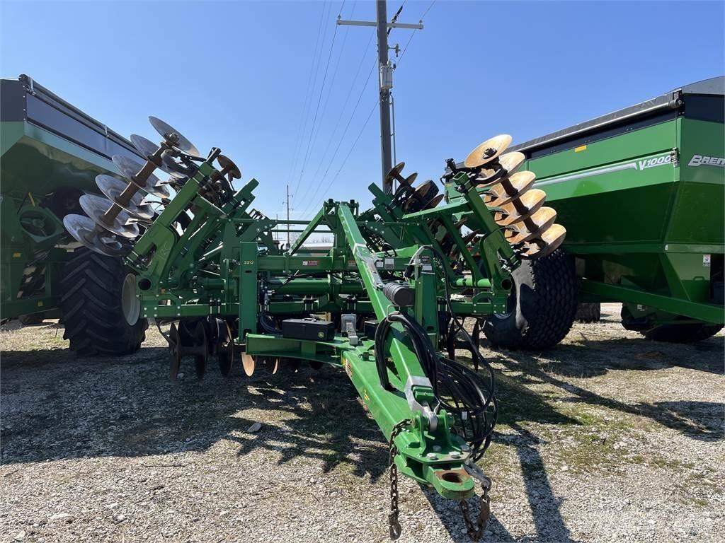 John Deere 2730 Andre Jordforbedrings maskiner og ekstrautstyr