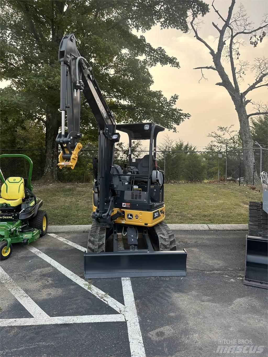John Deere 30 P Minigravere <7t