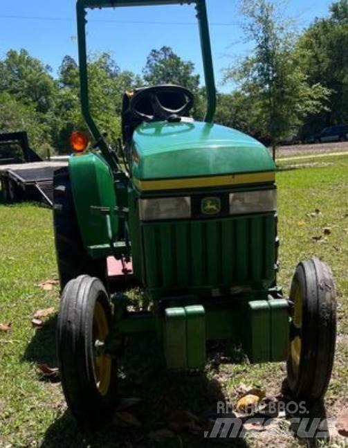 John Deere 3005 Kompakttraktorer