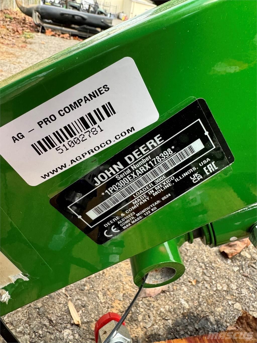 John Deere 300E Landbruk - Annet