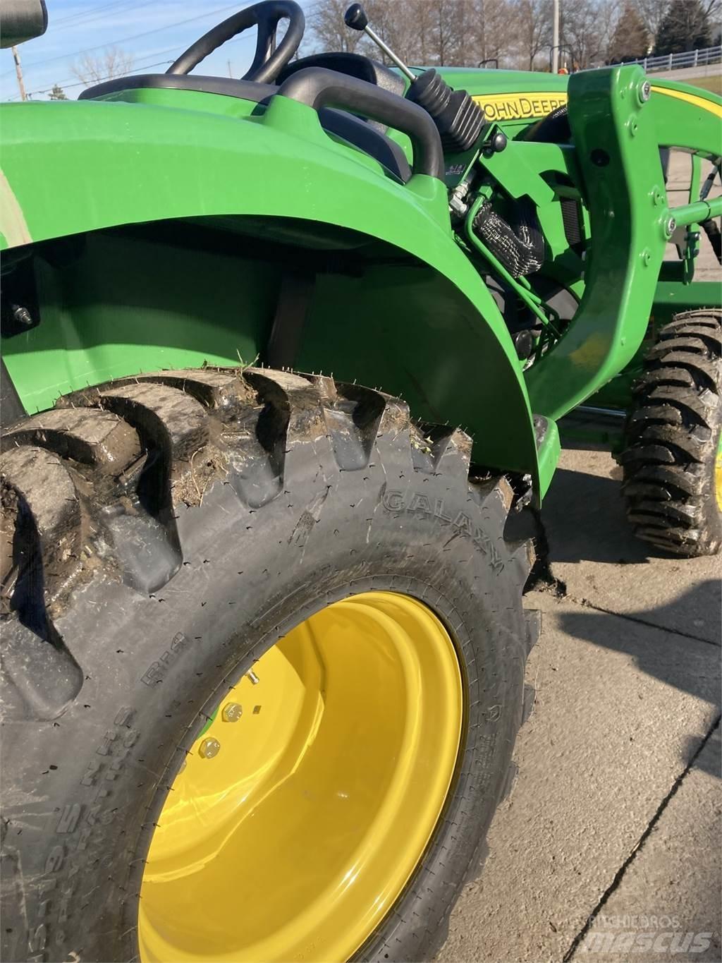 John Deere 3025D Kompakttraktorer