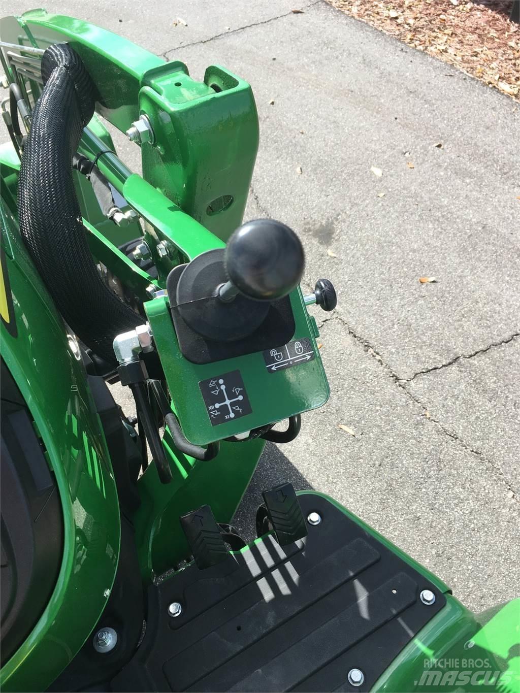 John Deere 3025E Kompakttraktorer