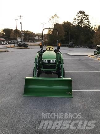 John Deere 3025E Kompakttraktorer