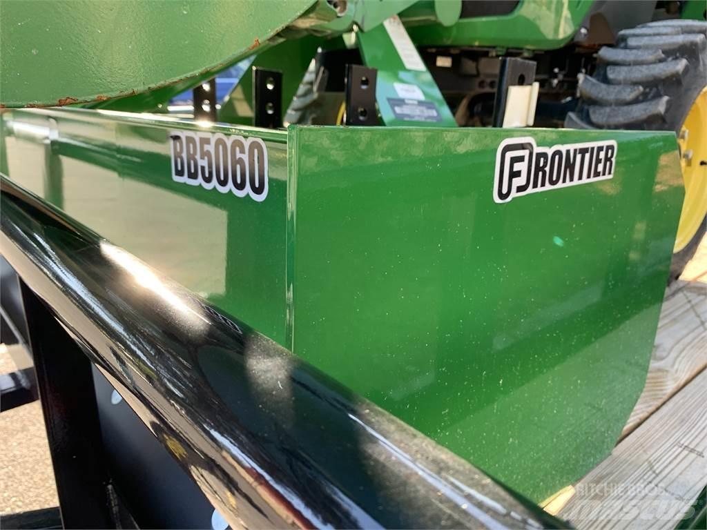 John Deere 3032E Kompakttraktorer
